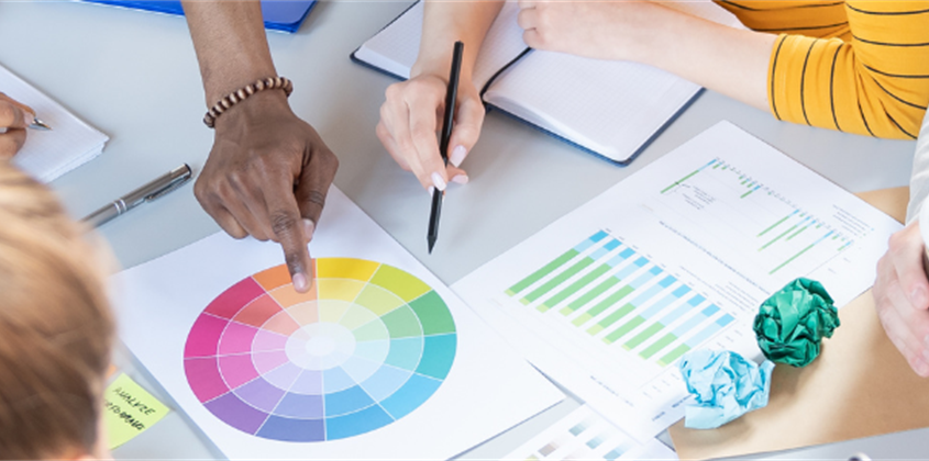 The Change Imperative: Leading Through Overlap, Disruption, and Opportunity