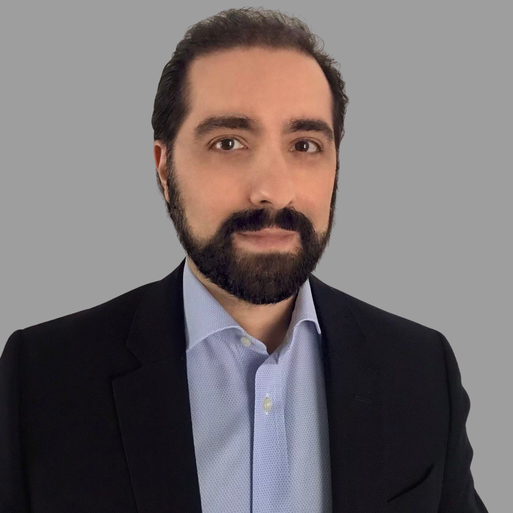 Kamyar Naficy 