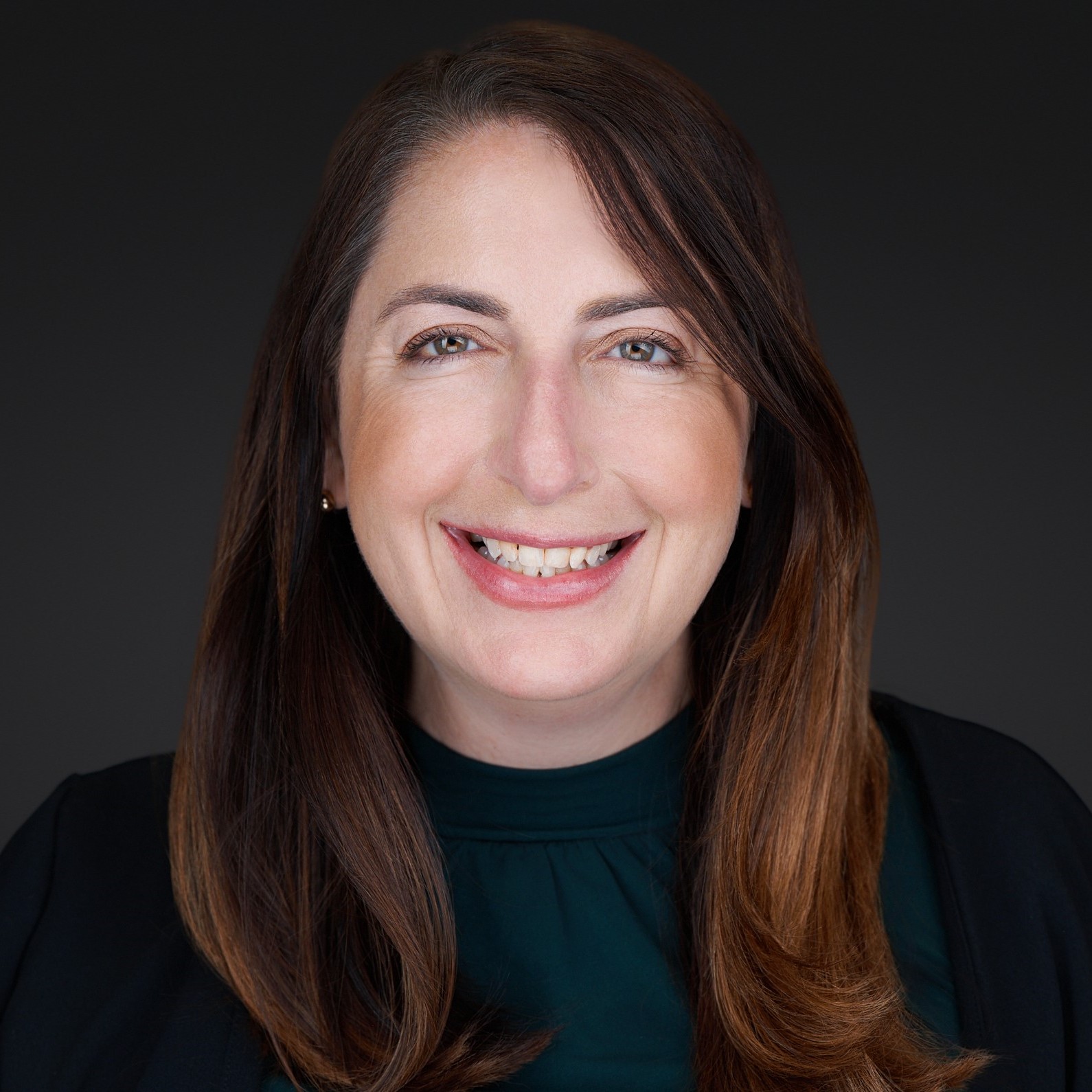 Rhonda headshot