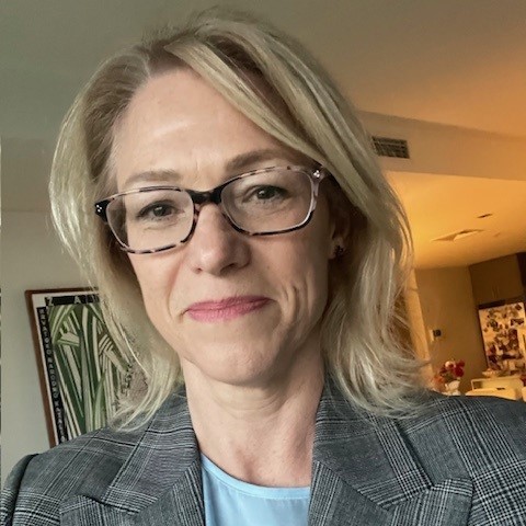 Jo Alexander Headshot